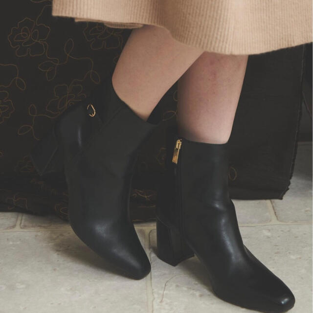 Noela(ノエラ)の新品　ノエラ　ブーツ　黒　Lサイズ レディースの靴/シューズ(ブーツ)の商品写真