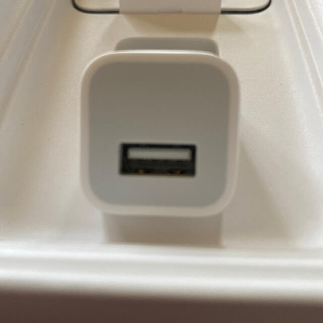 Apple(アップル)のiPhone 充電　アダプタ スマホ/家電/カメラのスマートフォン/携帯電話(バッテリー/充電器)の商品写真