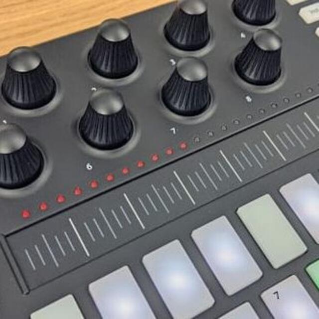 PreSonus Atom SQ／Studio one／MIDIコントローラー 1