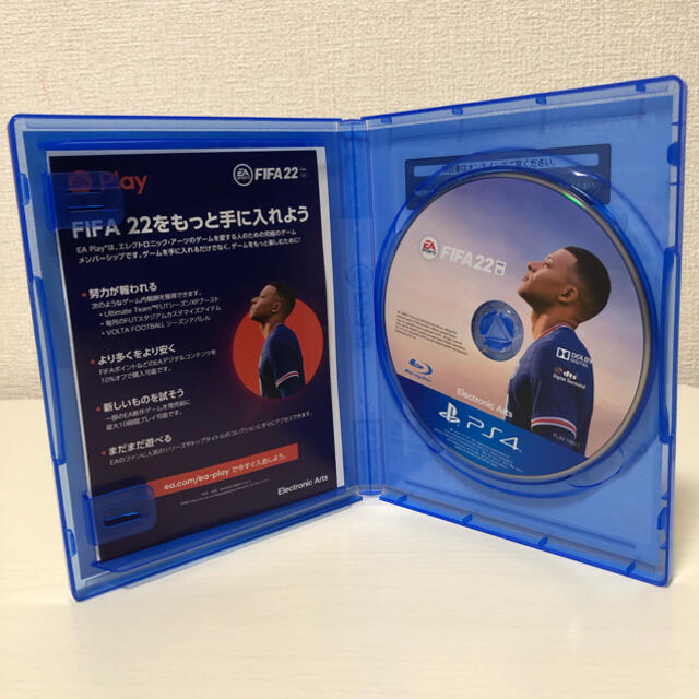 KONAMI(コナミ)のFIFA 22 PS4 エンタメ/ホビーのゲームソフト/ゲーム機本体(家庭用ゲームソフト)の商品写真