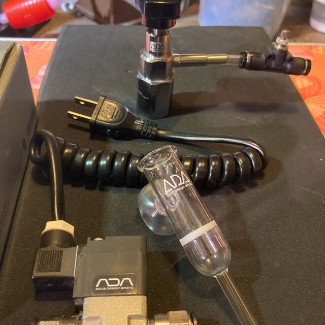 ADA 小型ボンベ用レギュレーター、ディフューザー、電磁弁のセットのサムネイル