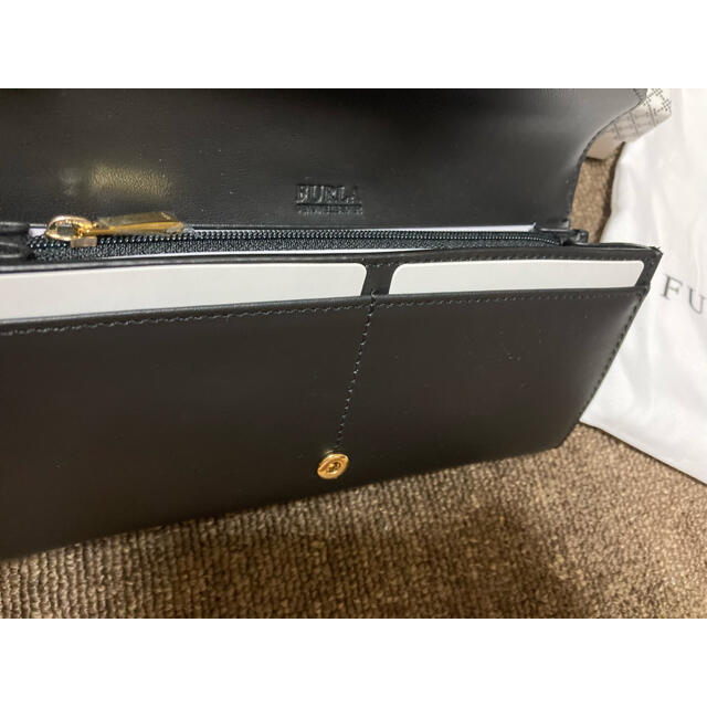 Furla(フルラ)のFURLA 長財布　フルラ　黒　財布　新品　箱付き　レディース　シンプル レディースのファッション小物(財布)の商品写真