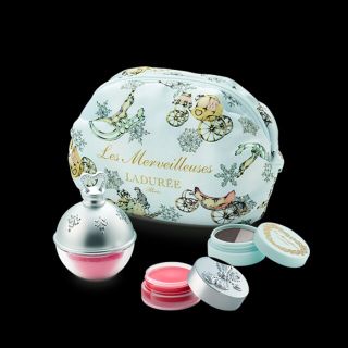 レメルヴェイユーズラデュレ(Les Merveilleuses LADUREE)の☆新品☆ラデュレ☆限定キット☆7560円☆(コフレ/メイクアップセット)