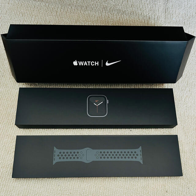 Apple Watch(アップルウォッチ)のApple Watch6 44mm Nikeスポーツバンド AppleCare付 メンズの時計(腕時計(デジタル))の商品写真