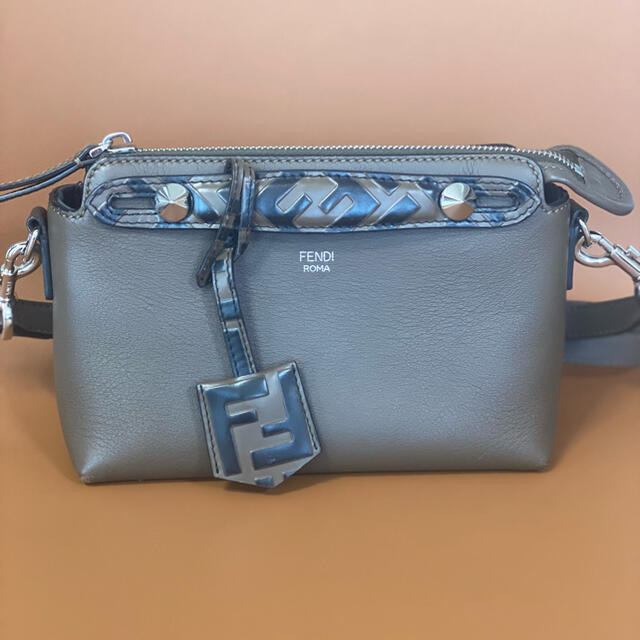 FENDI バイザウェイスモール♡ 高評価