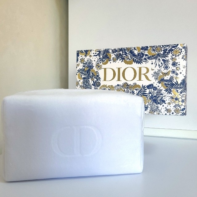 Dior(ディオール)の2021年冬★Dior 最新 コフレ ポーチ レディースのファッション小物(ポーチ)の商品写真
