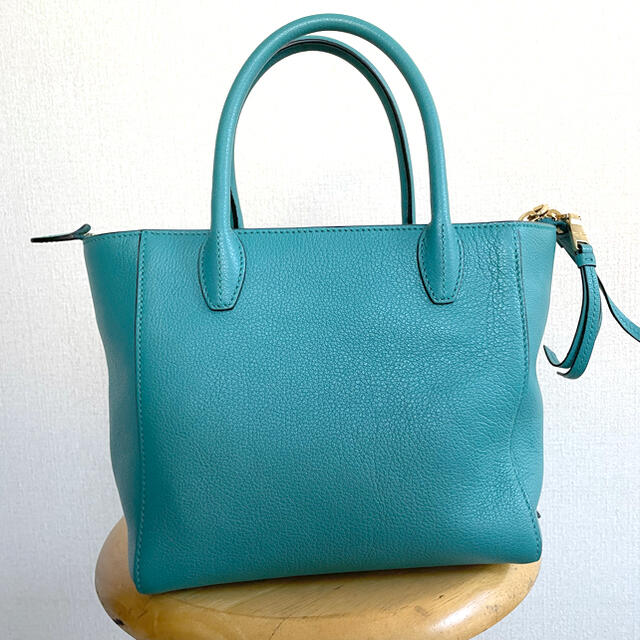 miumiu(ミュウミュウ)のmiumiu ミュウミュウ　ハンドバッグ　ショルダーバッグ レディースのバッグ(ショルダーバッグ)の商品写真