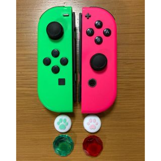 ニンテンドースイッチ(Nintendo Switch)の美品　ジョイコン　スティックカバー付き！(家庭用ゲーム機本体)