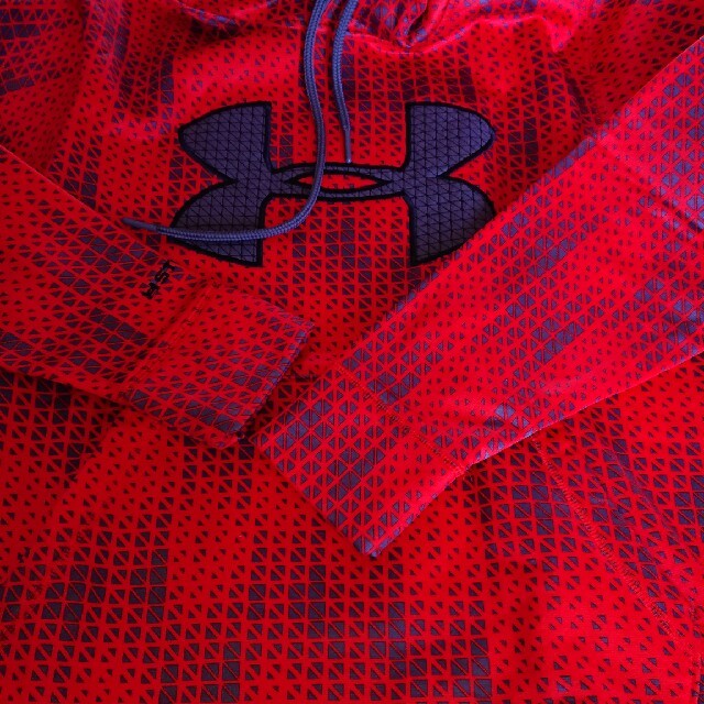 UNDER ARMOUR(アンダーアーマー)のUNDER ARMOURトレーナー メンズのトップス(スウェット)の商品写真