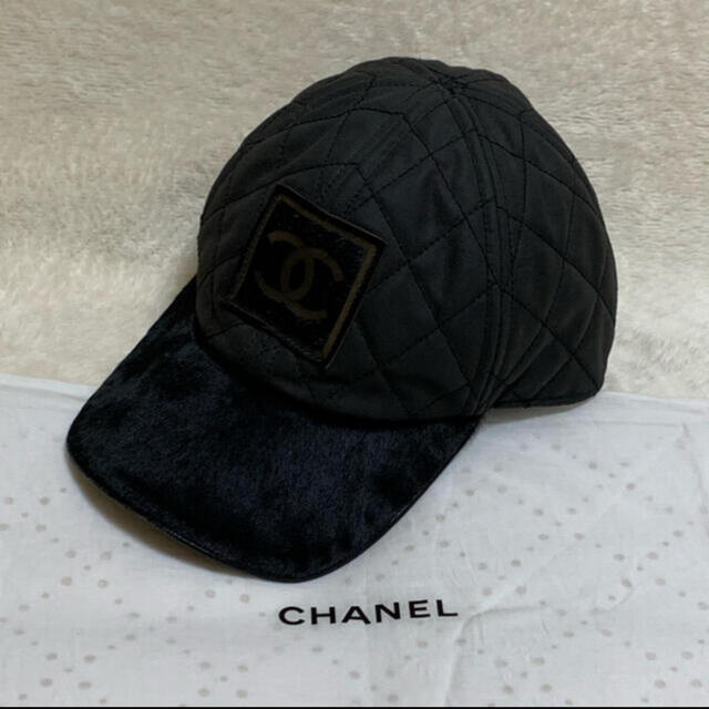 CHANEL(シャネル)の【新品未使用】CHANEL スポーツライン　キャップ　帽子　ルイヴィトン メンズの帽子(キャップ)の商品写真