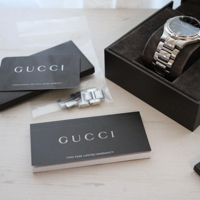Gucci(グッチ)のyukie様専用 GUCCI 腕時計 9040M メンズの時計(腕時計(アナログ))の商品写真