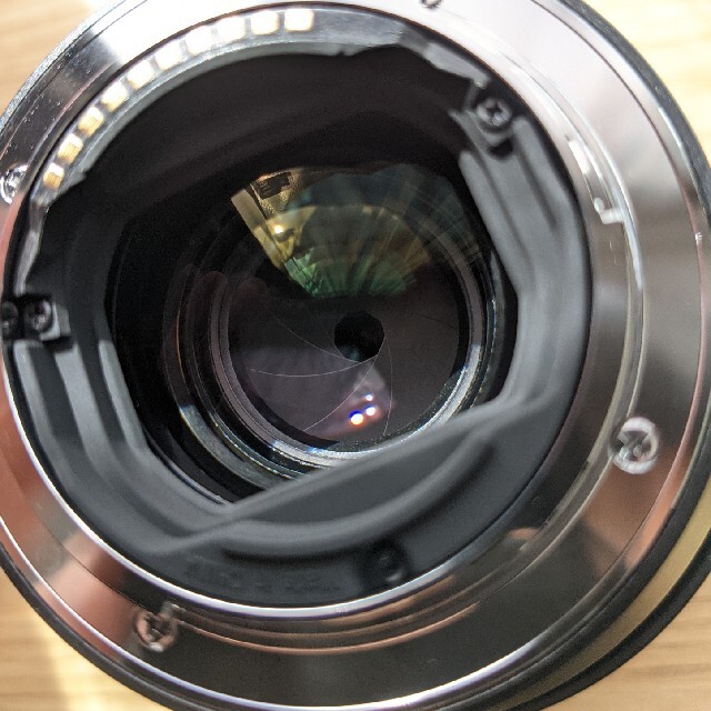 SONY(ソニー)のFE85mm F1.8 ソニーEマウント SEL85F18 スマホ/家電/カメラのカメラ(レンズ(単焦点))の商品写真