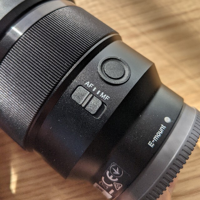 SONY(ソニー)のFE85mm F1.8 ソニーEマウント SEL85F18 スマホ/家電/カメラのカメラ(レンズ(単焦点))の商品写真