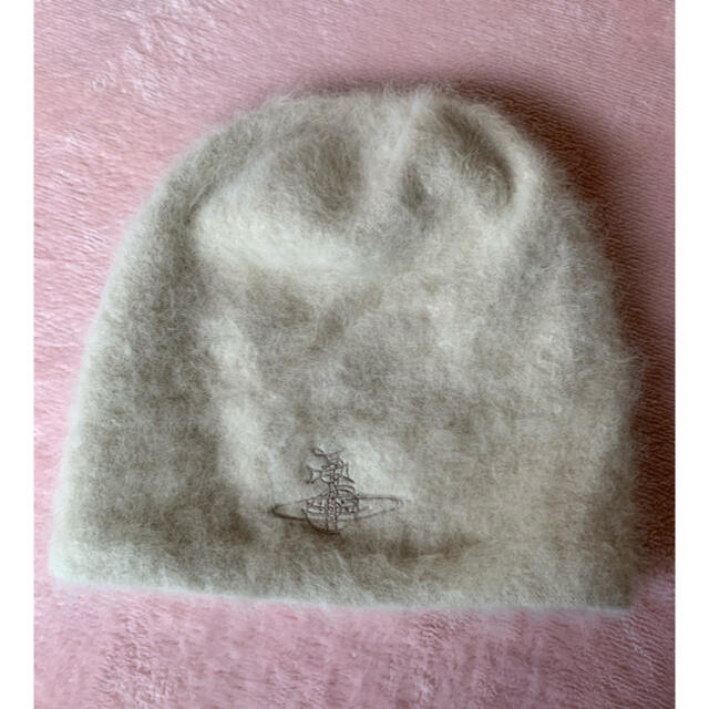 Vivienne Westwood(ヴィヴィアンウエストウッド)のヴィヴィアンウエストウッド　アンゴラ帽子 レディースの帽子(ニット帽/ビーニー)の商品写真