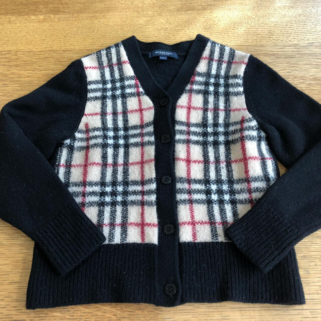 BURBERRY(バーバリー)のバーバリーキッズ　ニットカーディガン130サイズ キッズ/ベビー/マタニティのキッズ服女の子用(90cm~)(カーディガン)の商品写真