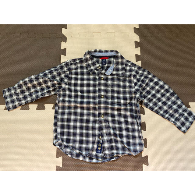 babyGAP(ベビーギャップ)のbaby GAP シャツ　95 キッズ/ベビー/マタニティのキッズ服男の子用(90cm~)(ブラウス)の商品写真