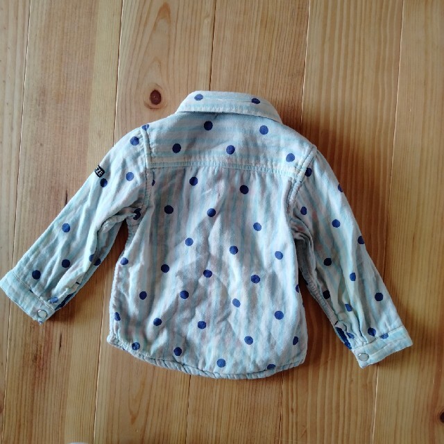 BREEZE(ブリーズ)の子供服　リバーシブルシャツ　BREEZE　サイズ80 キッズ/ベビー/マタニティのベビー服(~85cm)(シャツ/カットソー)の商品写真