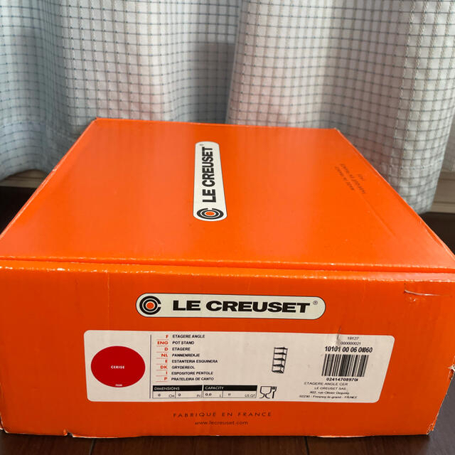 LE CREUSET(ルクルーゼ)の新品説明書付☆ル・クルーゼ☆ポットスタンド☆チェリーレッド☆ インテリア/住まい/日用品のキッチン/食器(収納/キッチン雑貨)の商品写真