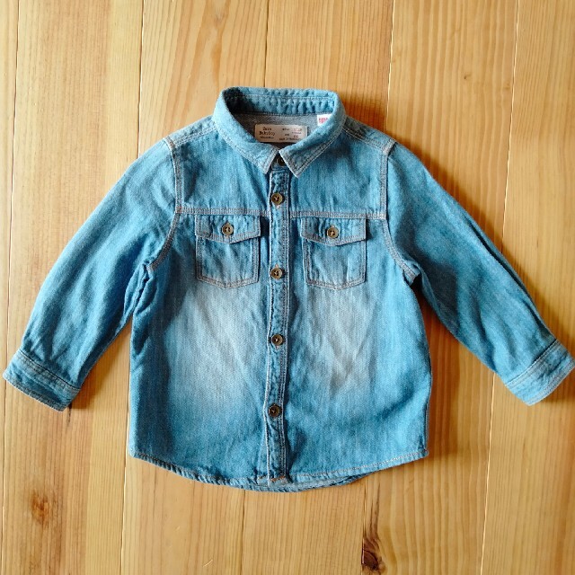 ZARA KIDS(ザラキッズ)のZARA  Baby Boy  ダンガリーシャツ　サイズ86 キッズ/ベビー/マタニティのベビー服(~85cm)(シャツ/カットソー)の商品写真