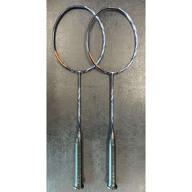 YONEX(ヨネックス)の【美品】YONEX アストロクス100ZZ ※1本【最後のラケットです】 スポーツ/アウトドアのスポーツ/アウトドア その他(バドミントン)の商品写真