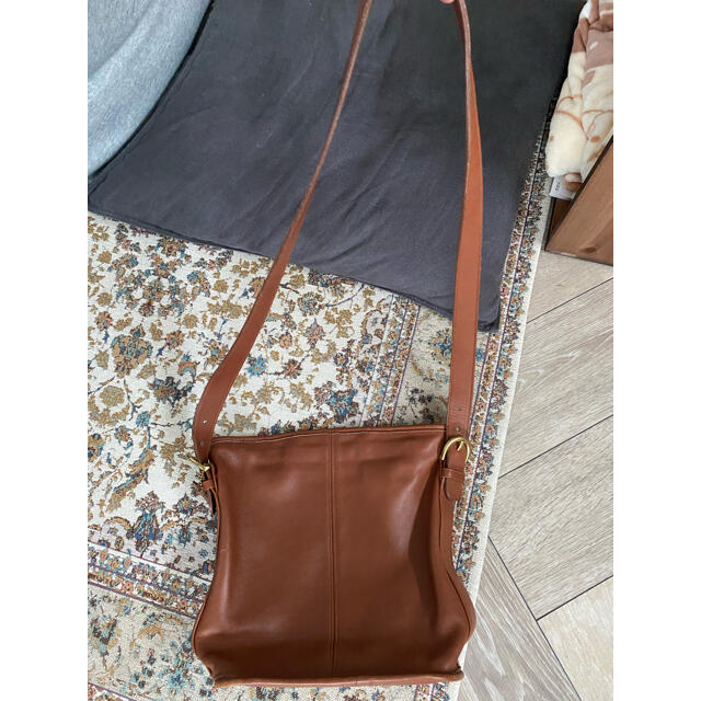 COACH(コーチ)のOLD COACH オールドコーチ　ショルダーバッグ キャメル レディースのバッグ(ショルダーバッグ)の商品写真