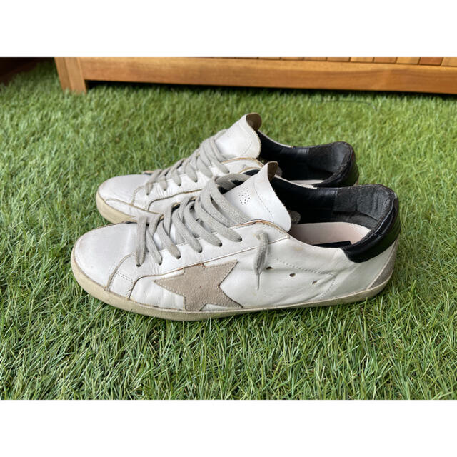 GOLDEN GOOSE(ゴールデングース)のGOLDENGOOSE ゴールデングース 41 27 SUPERSTAR メンズの靴/シューズ(スニーカー)の商品写真