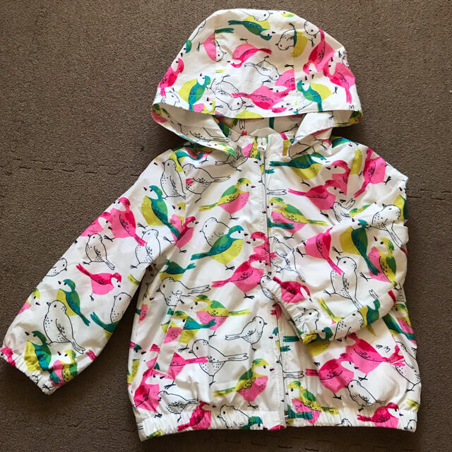 babyGAP(ベビーギャップ)の専用　ウィンドブレーカー アウター キッズ/ベビー/マタニティのキッズ服女の子用(90cm~)(ジャケット/上着)の商品写真