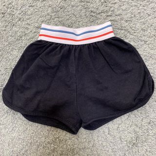 コドモビームス(こどもビームス)の【美品】WOLF＆RITAショートパンツ　ブラックショートパンツ4y(パンツ/スパッツ)