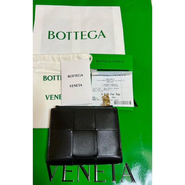 Bottega Veneta(ボッテガヴェネタ)のボッテガ　マキシイントレ　カセット　二つ折り　ミニ　財布　ブラック レディースのファッション小物(財布)の商品写真
