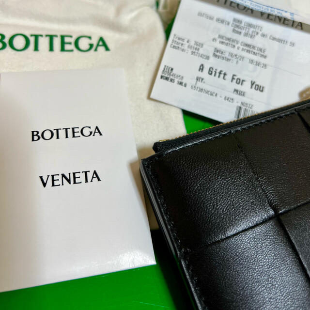 Bottega Veneta(ボッテガヴェネタ)のボッテガ　マキシイントレ　カセット　二つ折り　ミニ　財布　ブラック レディースのファッション小物(財布)の商品写真