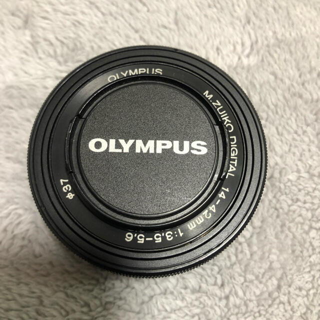 OLYMPUS(オリンパス)のOLYMPUS M.ZUIKO DIGITAL 14-42mm パンケーキレンズ スマホ/家電/カメラのカメラ(レンズ(ズーム))の商品写真