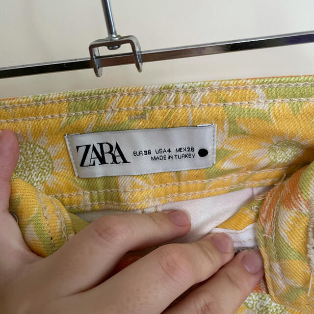 ZARA(ザラ)のzara パンツ レディースのパンツ(バギーパンツ)の商品写真