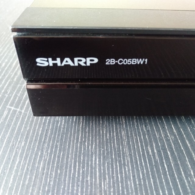 SHARP(シャープ)のブルーレイレコーダー　2B-C05BW1 スマホ/家電/カメラのテレビ/映像機器(ブルーレイレコーダー)の商品写真