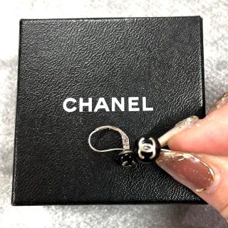 シャネル(CHANEL)の専用　CHANEL ロゴ　ピアス(ピアス)