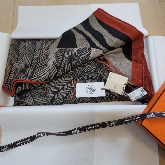 新品 ☆ HERMES エルメス トライアングルジェアン