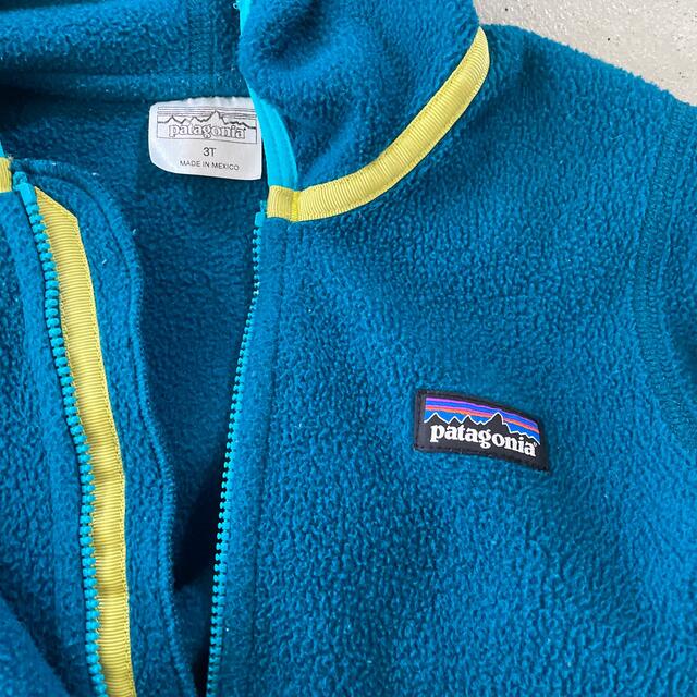 patagonia(パタゴニア)のパタゴニア  キッズ　フリース　3Ｔ キッズ/ベビー/マタニティのキッズ服男の子用(90cm~)(ジャケット/上着)の商品写真