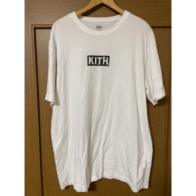 売り切りセール！KITH Tシャツ　ホワイト　Lサイズ メンズのトップス(Tシャツ/カットソー(半袖/袖なし))の商品写真