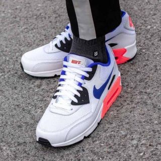 ナイキ(NIKE)のエアマックス90  エッセンシャル   マリンカラー‼️大人気‼️完売品‼️(スニーカー)