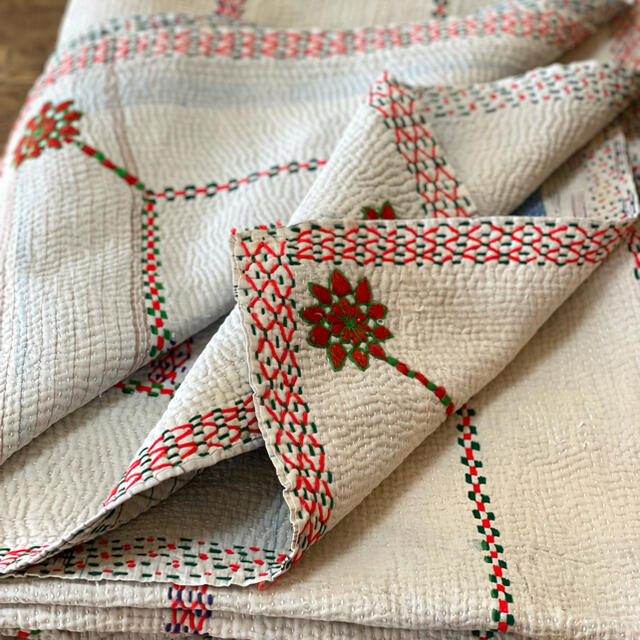 インド ヴィンテージラリーキルト カンタ 大判 Vintage Kantha インド ヴィンテージラリーキルト カンタ 大判 Vintage Kantha