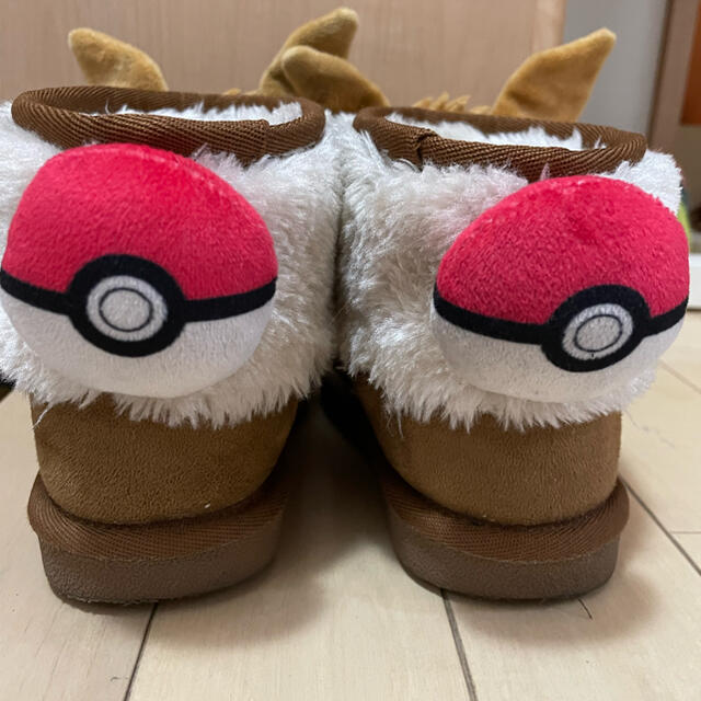 ポケモン(ポケモン)のイーブイ　ブーツ　18 キッズ/ベビー/マタニティのキッズ靴/シューズ(15cm~)(ブーツ)の商品写真