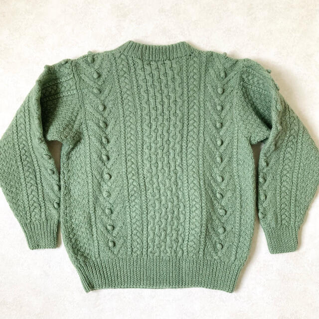 セーター ケーブルニット ウール グリーン 若草色 よもぎ色 レディースのトップス(ニット/セーター)の商品写真