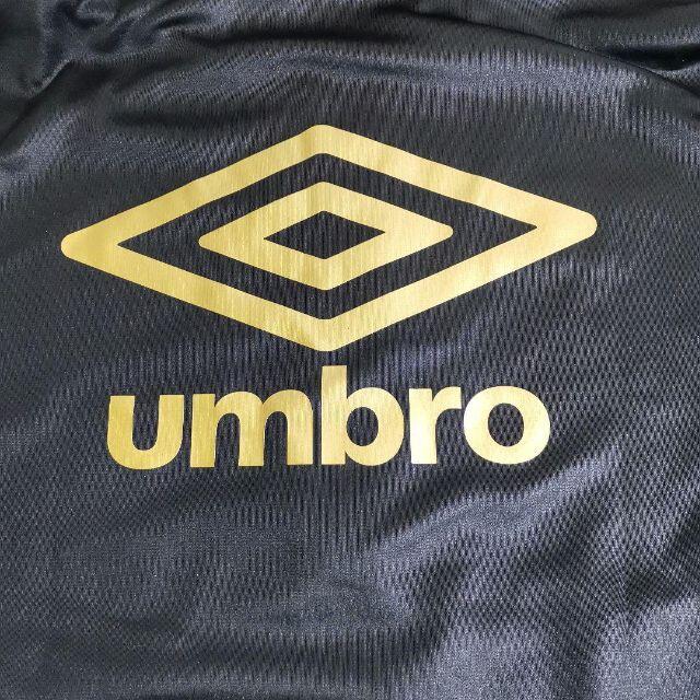 UMBRO(アンブロ)のアンブロ ナイロンジャケット ジャージ ワンポイントロゴ フード メンズのジャケット/アウター(ナイロンジャケット)の商品写真