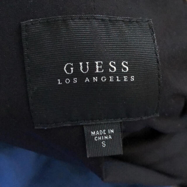 GUESS(ゲス)のGUESS ゲス　ファーコート　アウター　ファーブルゾン レディースのジャケット/アウター(毛皮/ファーコート)の商品写真