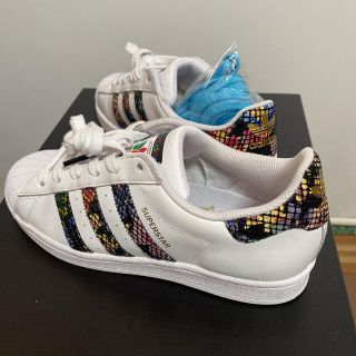 アディダス(adidas)の美品　adidas スニーカー　(スニーカー)