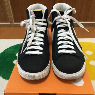 ナイキ(NIKE)のNIKE BLAZER MID(スニーカー)