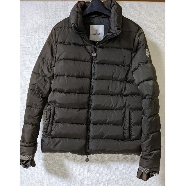 モンクレール　MONCLER　ダウンジャケット