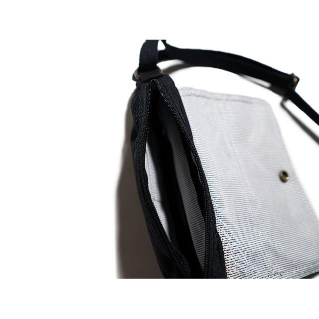 carhartt(カーハート)のカーハート★エッセンシャル ポーチ 小物入れ ショルダーバッグ メンズのバッグ(ショルダーバッグ)の商品写真