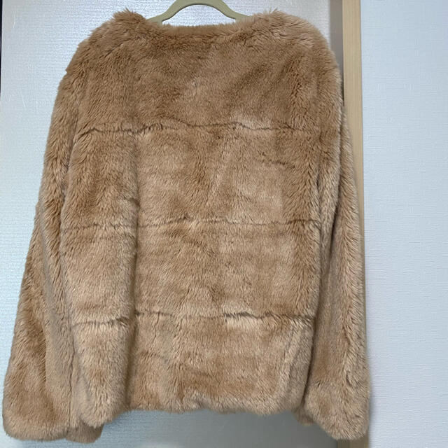Bershka(ベルシュカ)のBershka コート レディースのジャケット/アウター(毛皮/ファーコート)の商品写真