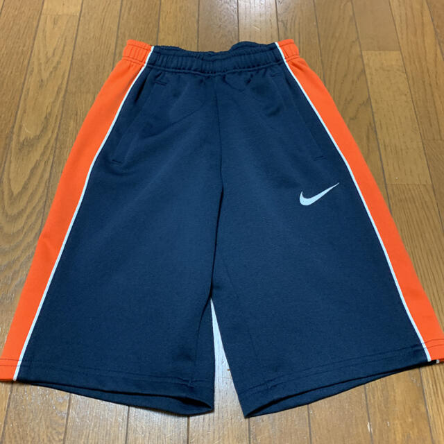 NIKE(ナイキ)のSNOOPY様専用　NIKE ナイキ Tシャツ　ハーフパンツ　140  キッズ/ベビー/マタニティのキッズ服男の子用(90cm~)(Tシャツ/カットソー)の商品写真