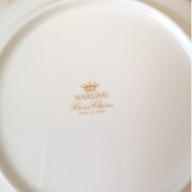 NARUMI(ナルミ)の🔴『NARUMI』Bone China/ケ―キプレート6枚 インテリア/住まい/日用品のキッチン/食器(食器)の商品写真